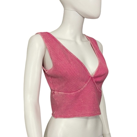 Women’s Brunt Mineral Wash Pink Sleeveless Top
New - Picture 5 of 8